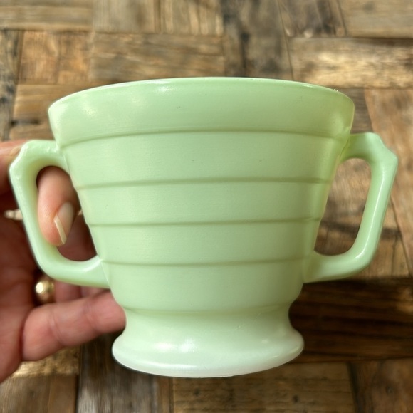 Hazel-Atlas Moderntone Platonite Pastel Green Footed Open Sugar Bowl - Picture 5 of 7